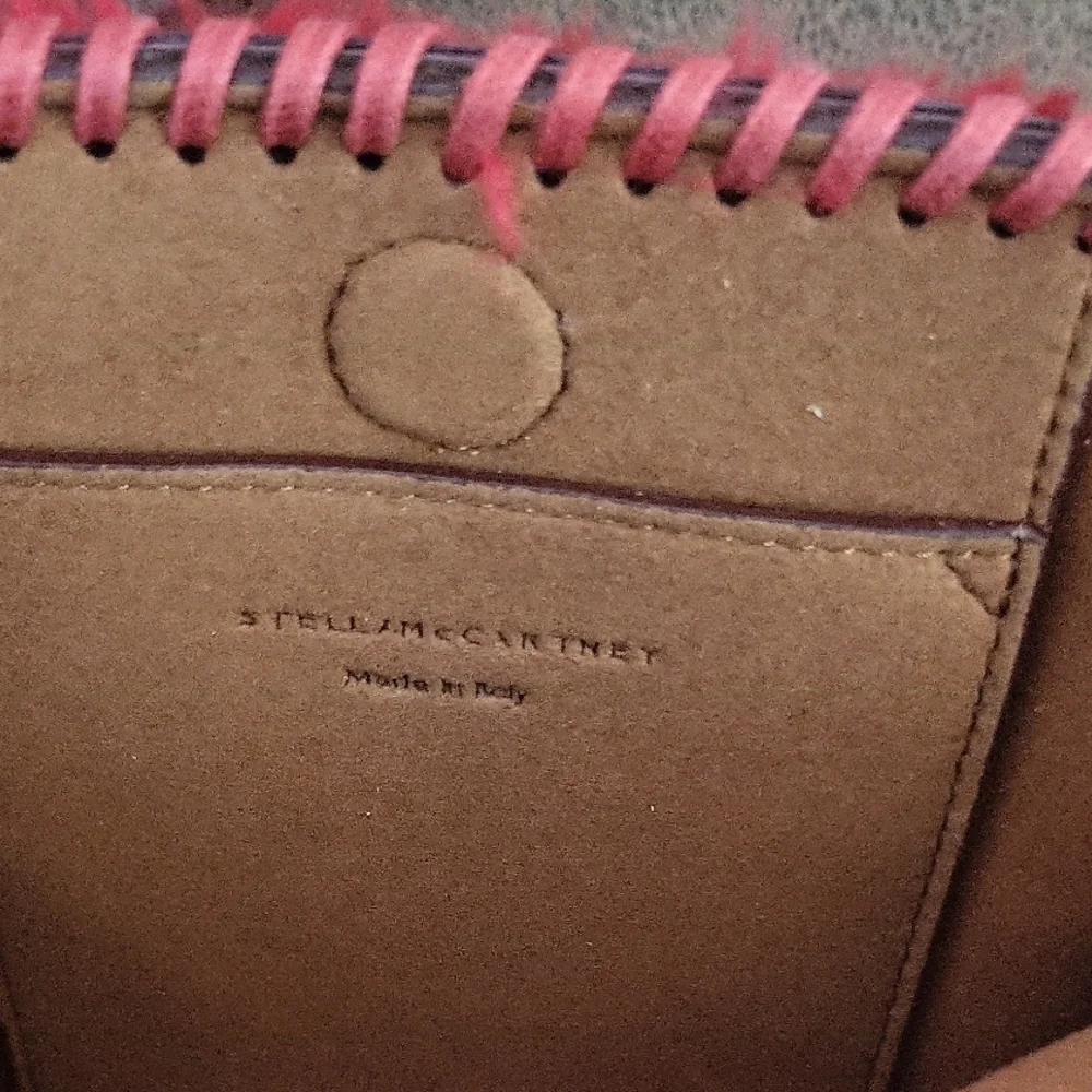 Stella Mccartney Chic Red Faux Fur Shoulder Bag Lot 049 - Picture 3 of 5